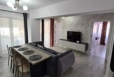 Apartament cu 3 camere decomandat în Rovine