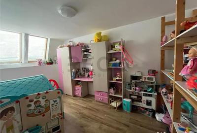 Apartament cu 3 camere decomandat în Rogerius - 2