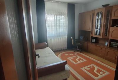 Apartament cu 2 camere decomandat în Central - 4