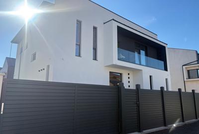 Casă individuală cu 5 camere cu Teren 340 Mp în Central