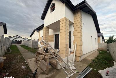 Casă cu 3 camere în Central