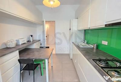 Apartament cu 4 camere decomandat în Primăverii