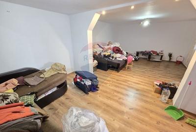 Casă cu 3 camere cu Teren 1000 Mp în Bătinești - 1