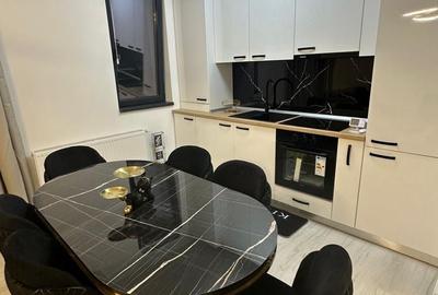 Apartament cu 2 camere decomandat în Central - 1
