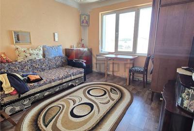 Apartament cu 3 camere decomandat în Alexandru cel Bun - 2