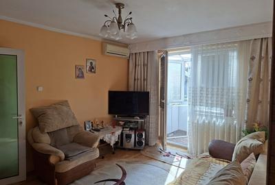 Apartament cu 2 camere semidecomandat, mobilat în Ultracentral
