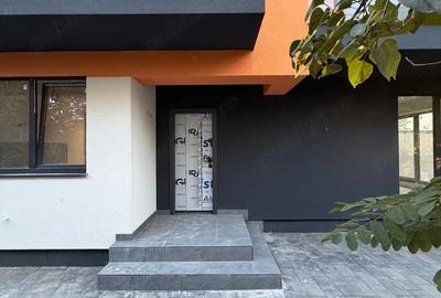 Casă cu 4 camere cu Teren 130 Mp în Străulești