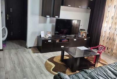 Apartament cu 3 camere semidecomandat în Central - 2