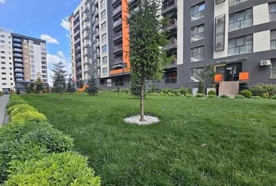 Apartament cu 3 camere decomandat în Energia