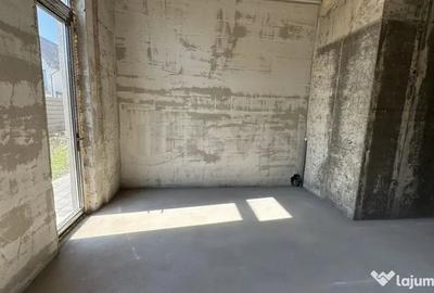 Spațiu comercial, de 89 mp, în Odăi