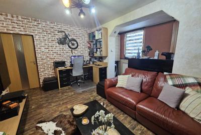 Apartament cu 3 camere decomandat în Central - 8