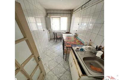 Apartament cu 3 camere decomandat în Central - 9