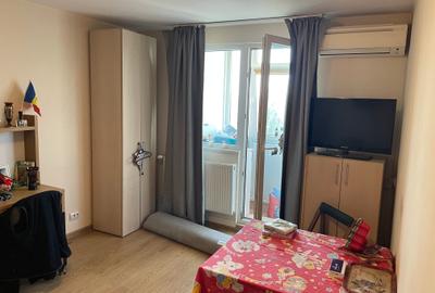 Apartament cu 2 camere semidecomandat în Giurgiului