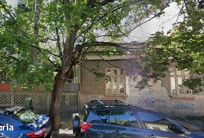 Teren de 198 mp, în Grivița - 3