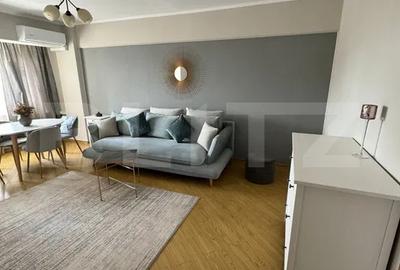 Apartament cu 3 camere decomandat, mobilat în Central