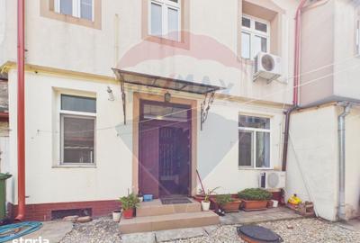 Apartament cu 3 camere în Moșilor