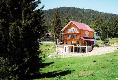 Casă individuală cu 11 camere cu Teren 350 Mp în Central - 27