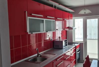 Apartament cu 3 camere în Traian - 1