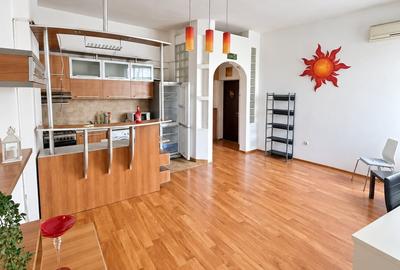 Apartament cu 2 camere decomandat în Universitate