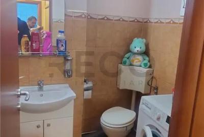 Apartament cu 3 camere decomandat în Decebal - 1