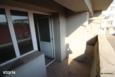 Apartament cu 2 camere decomandat în Steaua - 6