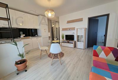 Apartament cu 3 camere semidecomandat, mobilat în Exterior Vest