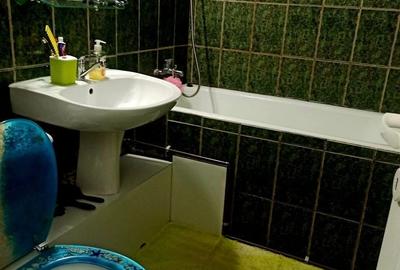Apartament cu 2 camere decomandat în Trivale