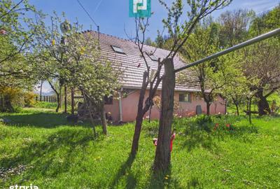 Casă cu 5 camere cu Teren 8000 Mp în Sânmartin