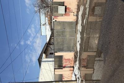 Casă cu 2 camere cu Teren 150 Mp în Rahova