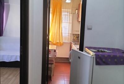 Garsonieră decomandată în Central
