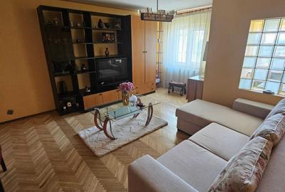 Apartament cu 4 camere decomandat în Brazda lui Novac - 2