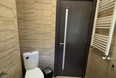 Apartament cu 3 camere semidecomandat în Gorjului