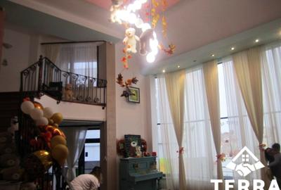Casă individuală cu 7 camere cu Teren 500 Mp în Central - 12
