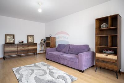 Apartament cu 2 camere decomandat, mobilat în Tractorul - 3