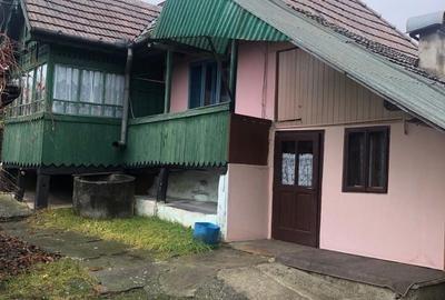 Casă cu 2 camere în Fărăgău