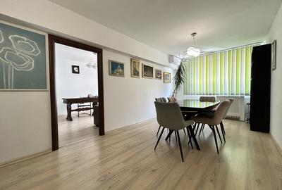 Apartament cu 2 camere semidecomandat, mobilat în Dorobanți