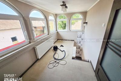 Casă cu 5 camere cu Teren 3000 Mp în Bonțești