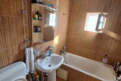 Apartament cu 3 camere decomandat în Gorjului - 2