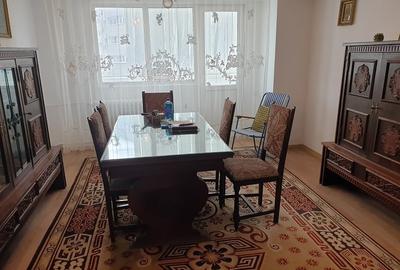 Apartament cu 3 camere decomandat în Basarab - 1