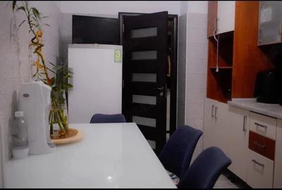 Apartament cu 4 camere decomandat în Basarabia - 11