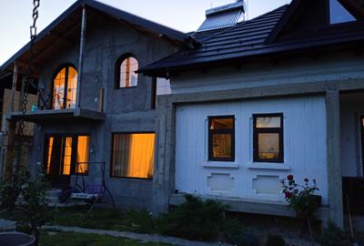Casă cu 4 camere în Stroești - 3