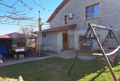 Casă cu 4 camere cu Teren 1500 Mp în Cudalbi - 2