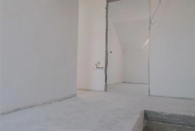 Casă cu Teren 200 Mp în Central
