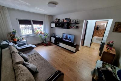Apartament cu 2 camere semidecomandat, mobilat în Inel II