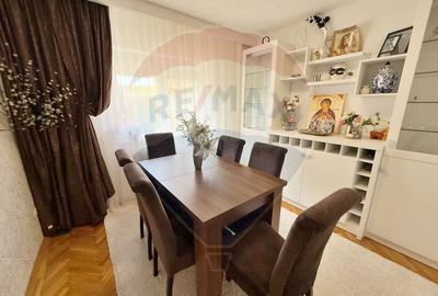 Apartament cu 4 camere decomandat în Central - 3