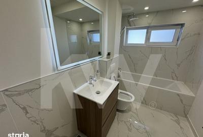 Apartament cu 3 camere decomandat în Cristian - 1