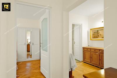 Apartament cu 4 camere decomandat, mobilat în Piața Centrală - 9