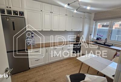 Casă cu 4 camere cu Teren 250 Mp în Central - 2