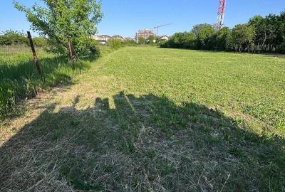 Teren de 2500 mp, în Central