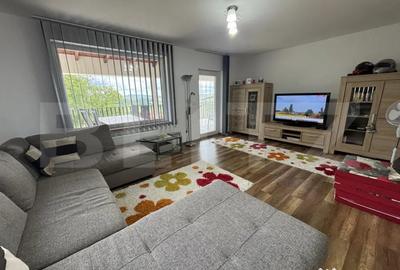 Casă cu 4 camere cu Teren 1602 Mp în Aghireș